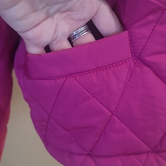 💲2️⃣0️⃣ Bundled ✔️Boxy Puffer Jacket in Pink Md - Picture 8 of 8
